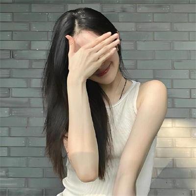 戛纳机密第一季